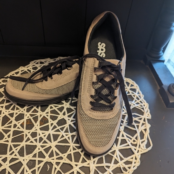 SAS Shoes - NWOT SAS Sporty Lux Taupe Stone sz 7 Shoe
